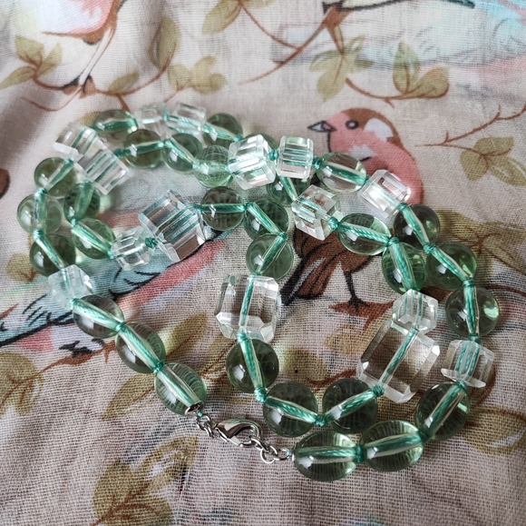 Glass Clear Green Ice Cube Square and Oval  Acrylic Long Bead Necklace Tal… - Picture 4 of 10